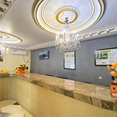 Fini Hotel Bobende Limbe Eksteriør billede