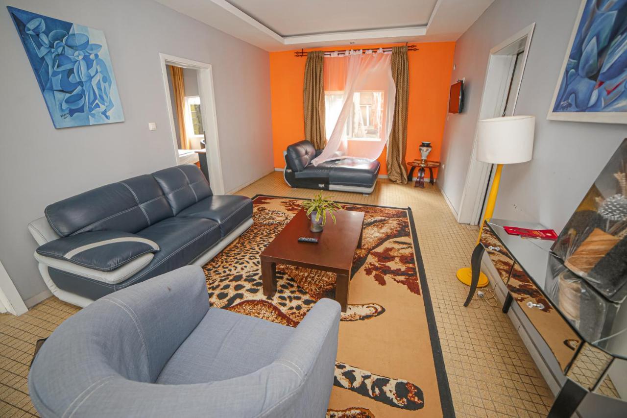 Fini Hotel Bobende Limbe Eksteriør billede