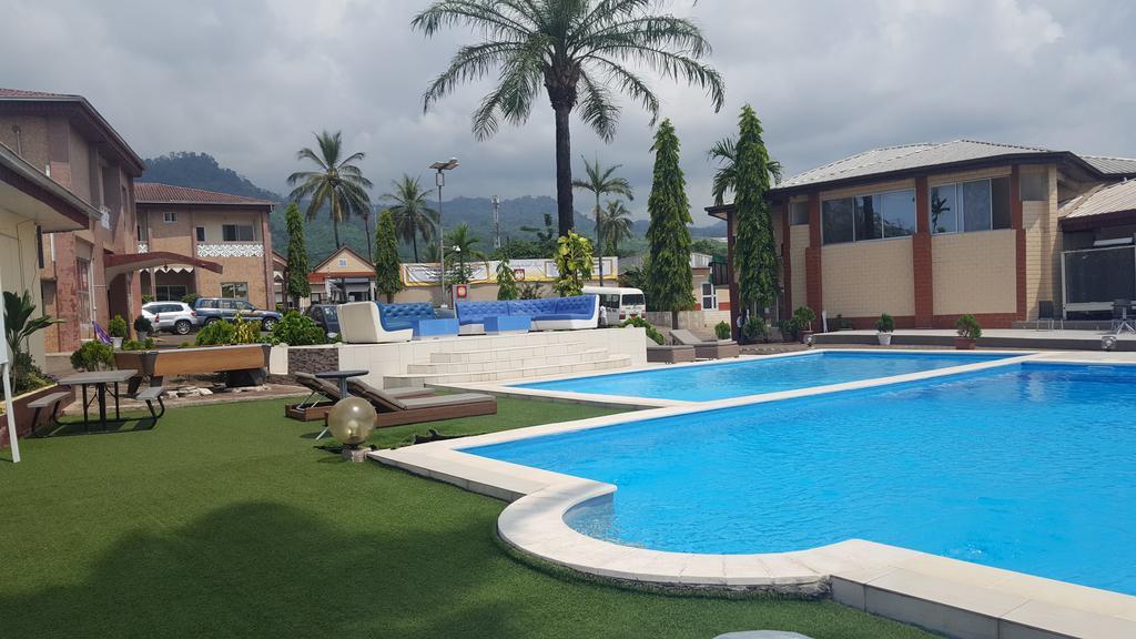Fini Hotel Bobende Limbe Eksteriør billede